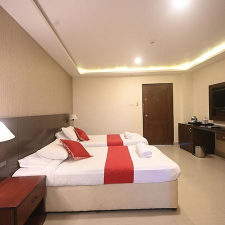 Hotel Bhagavath Gardens Chengannur Екстериор снимка
