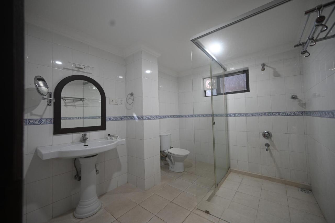 Hotel Bhagavath Gardens Chengannur Екстериор снимка