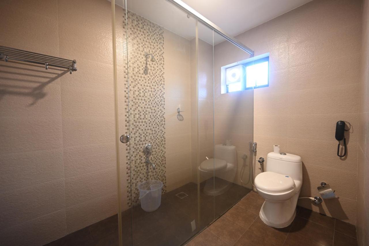 Hotel Bhagavath Gardens Chengannur Екстериор снимка